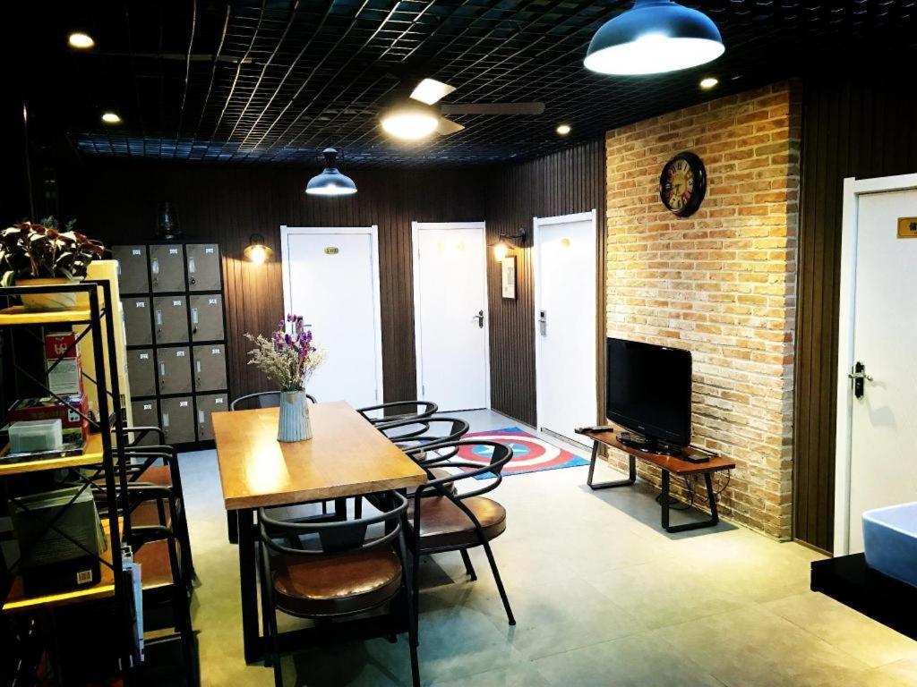צ'ינגדאו Lantian Garden Hostel מראה חיצוני תמונה