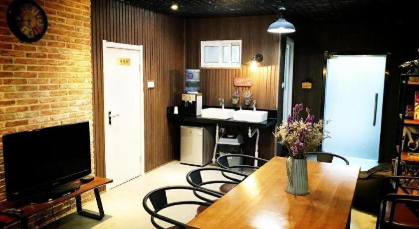 צ'ינגדאו Lantian Garden Hostel מראה חיצוני תמונה